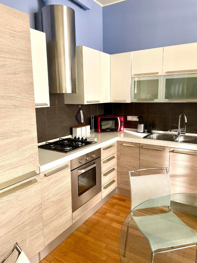 Luxury Four-Room Apartment In Monza Centro - 2 Min Walk To Train Station Buitenkant foto