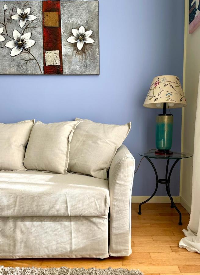 Luxury Four-Room Apartment In Monza Centro - 2 Min Walk To Train Station Buitenkant foto